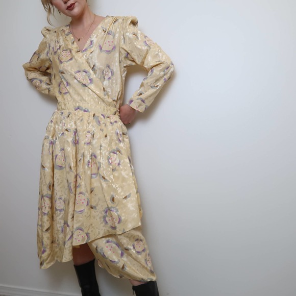 Vintage 80s yellow satin floral print midi dress - Picture 1 of 6